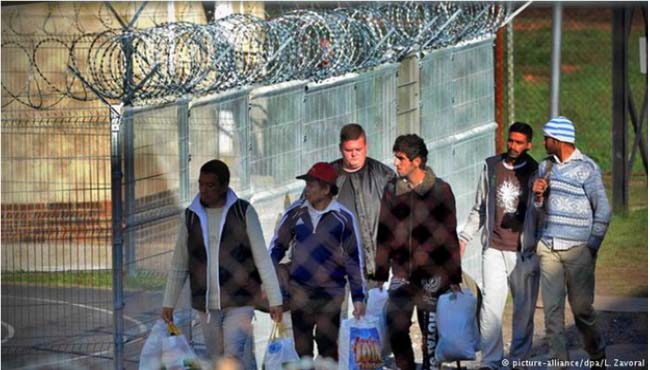  «وضعیت کمپ آوارگان در چک از زندان ها بدتر است»